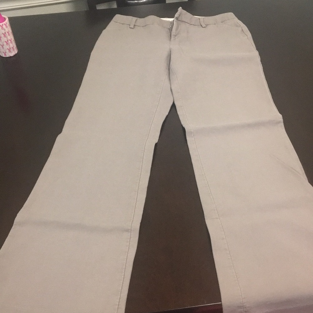 GAP Khaki